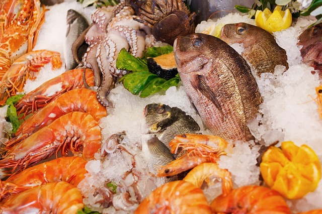 Как приготовить нежные рыбные котлеты с морепродуктами
